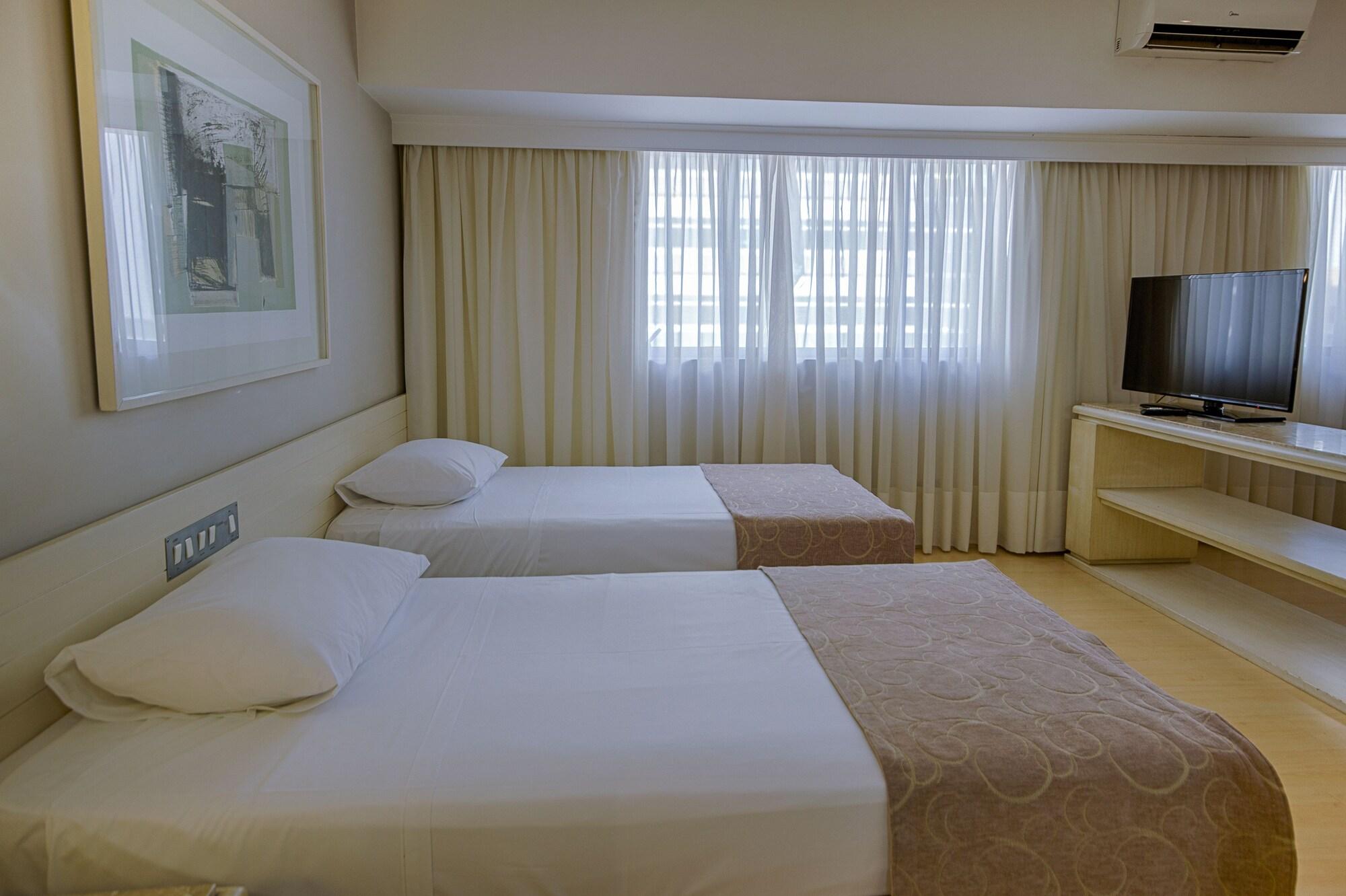 Hotel Victoria Villa Curitiba By Nacional Inn Exterior photo