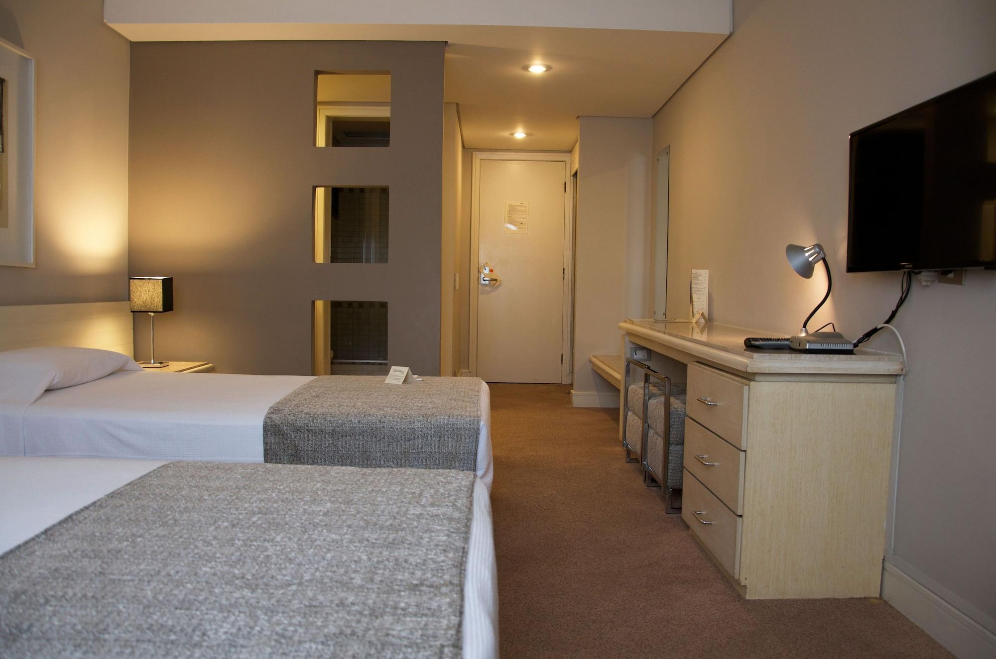 Hotel Victoria Villa Curitiba By Nacional Inn Exterior photo