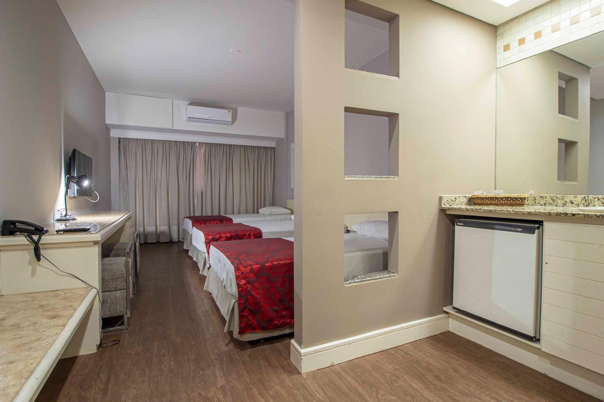 Hotel Victoria Villa Curitiba By Nacional Inn Exterior photo